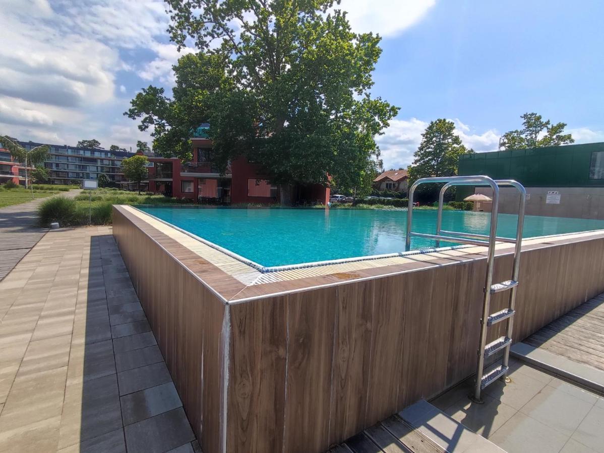 Soleil Apartmanok Balatonlelle Exterior foto